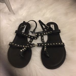 Steve Madden thong flip flop sandals